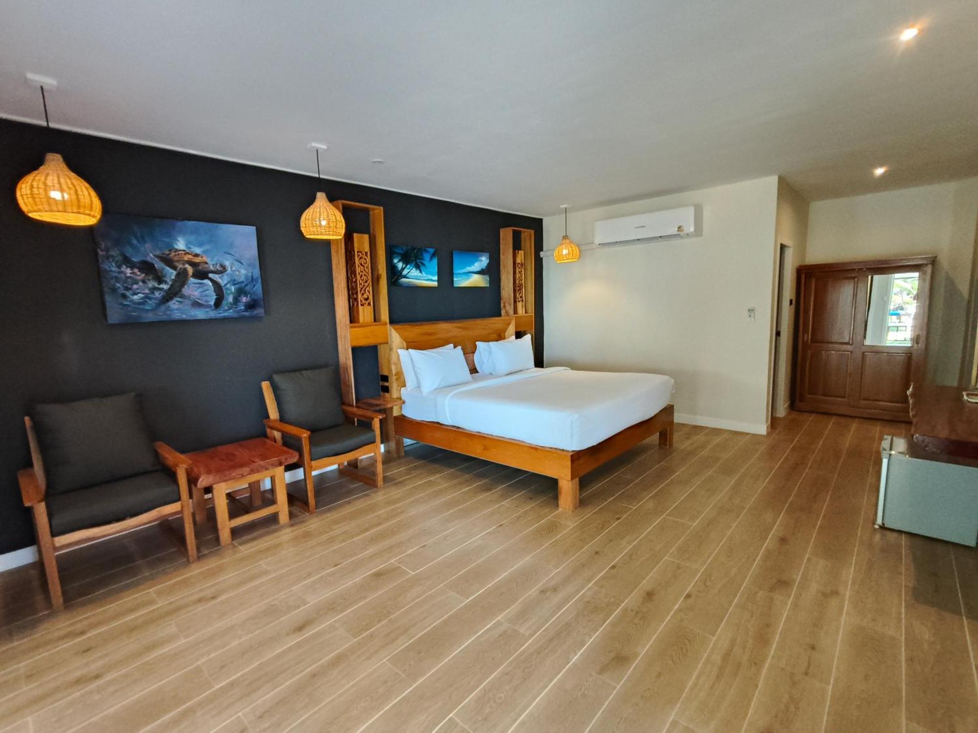 Crystal Bay Yacht Club Beach Resort Lamai Beach  Exterior photo