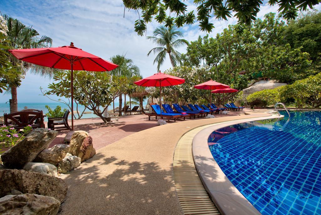 Crystal Bay Yacht Club Beach Resort Lamai Beach  Exterior photo
