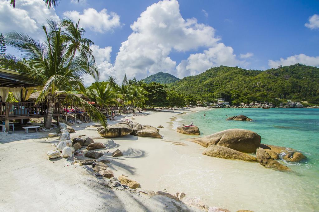 Crystal Bay Yacht Club Beach Resort Lamai Beach  Exterior photo