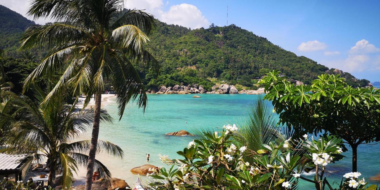 Crystal Bay Yacht Club Beach Resort Lamai Beach  Exterior photo